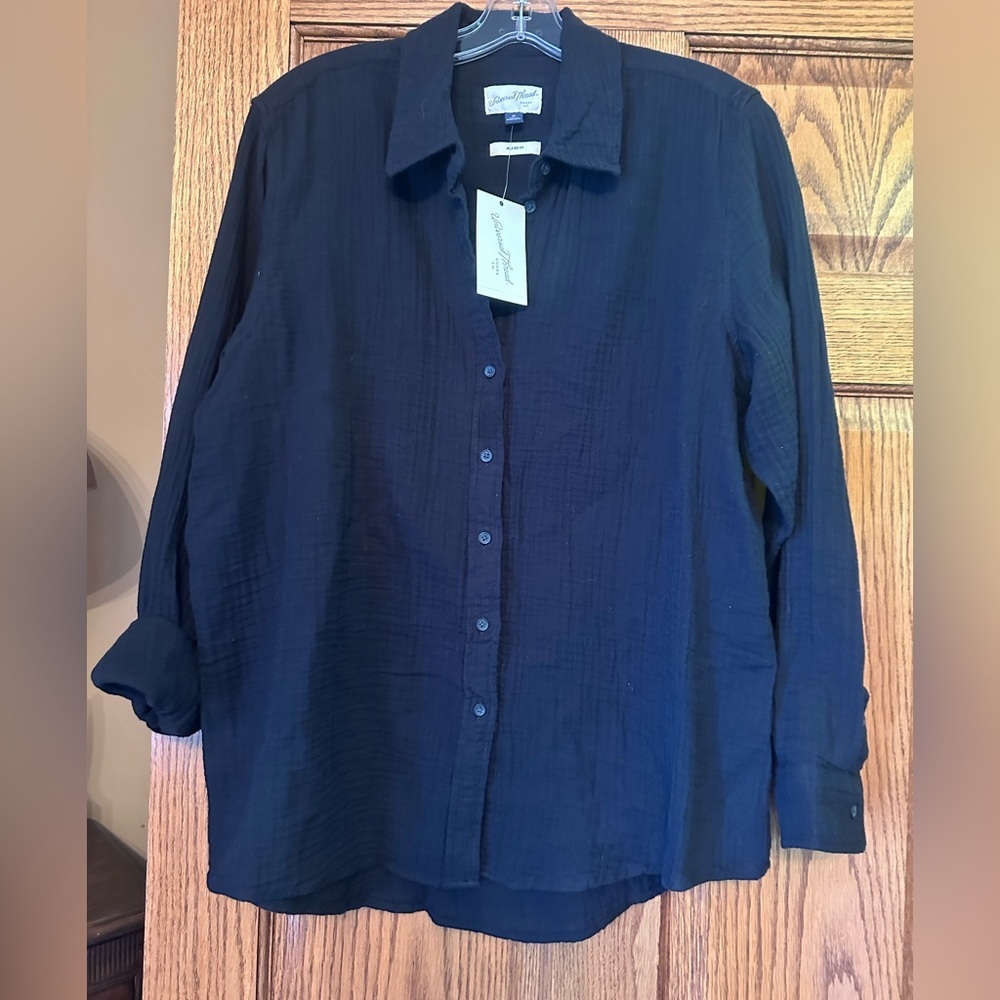 Universal Thread black Gauze Button down top